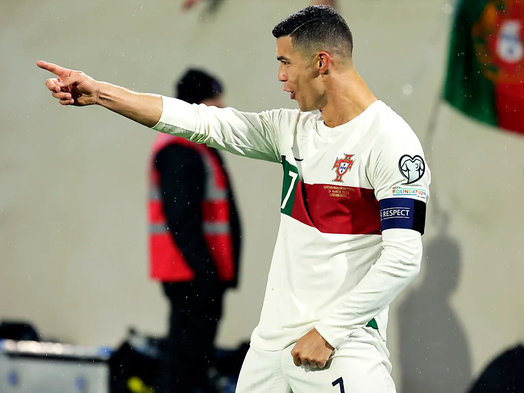 صورة السؤال 9 — كريستيانو رونالدو