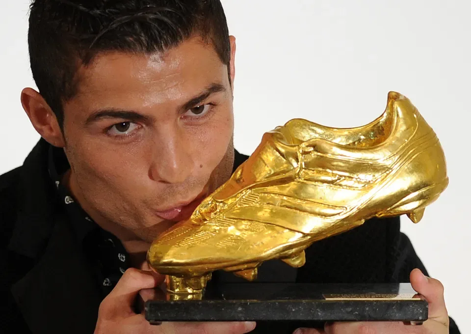 صورة السؤال 7 — كريستيانو رونالدو